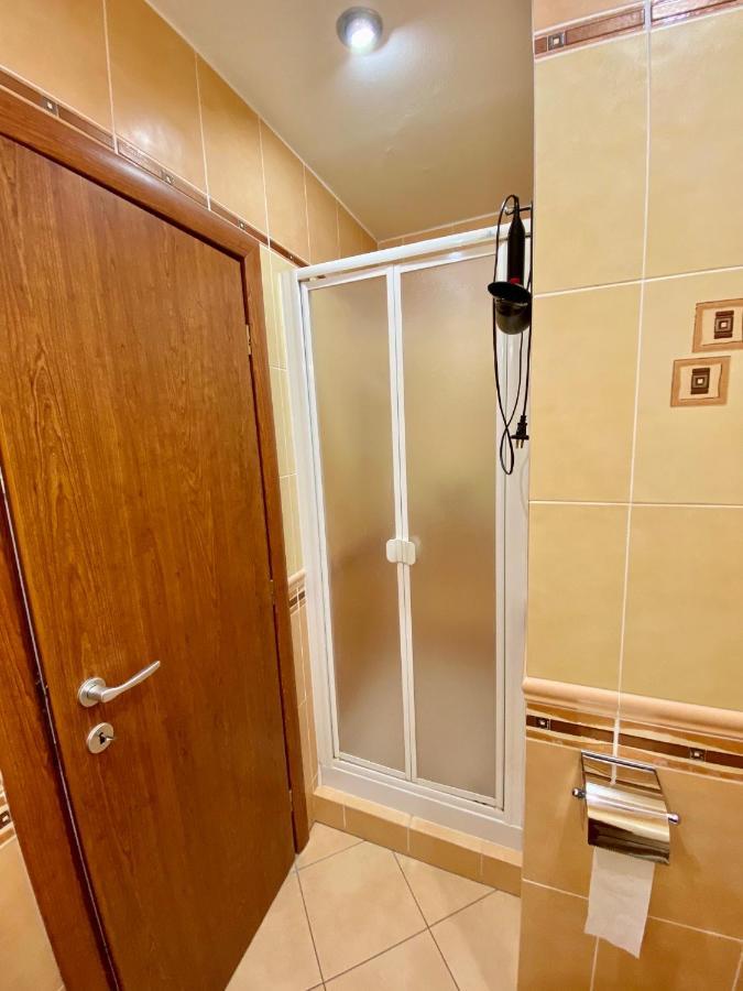 Penzion Le Monde Hotel Бардеев Екстериор снимка