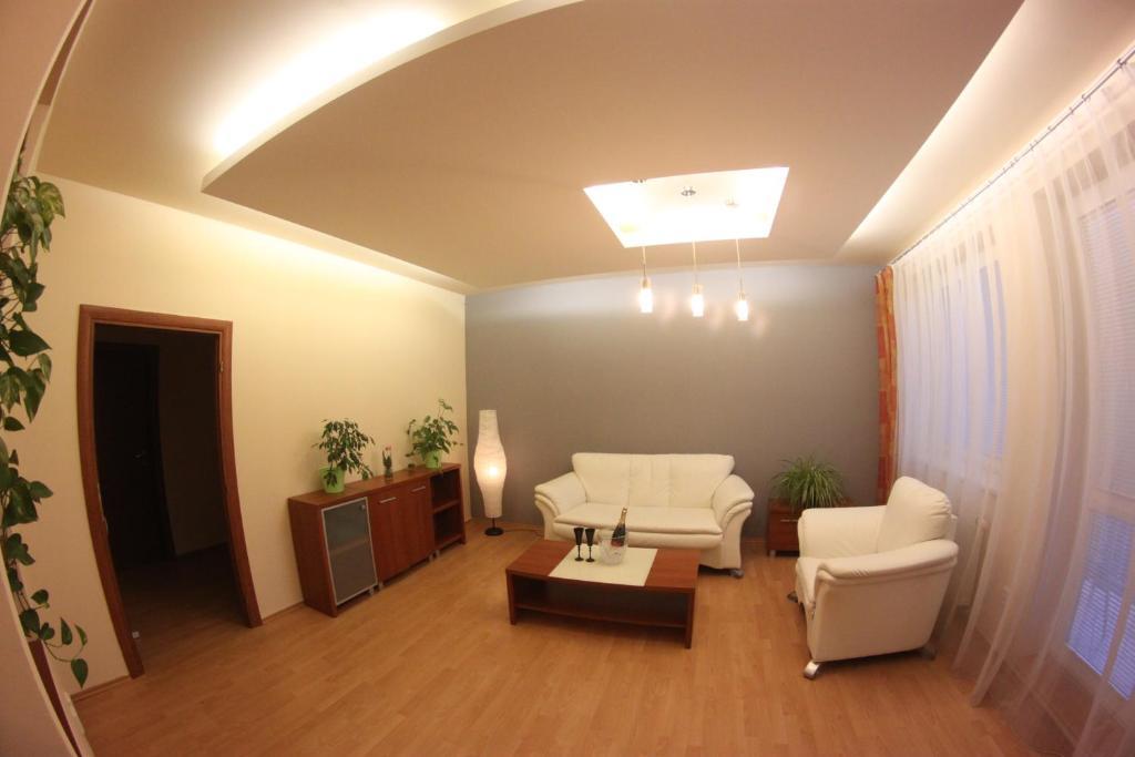 Penzion Le Monde Hotel Бардеев Екстериор снимка