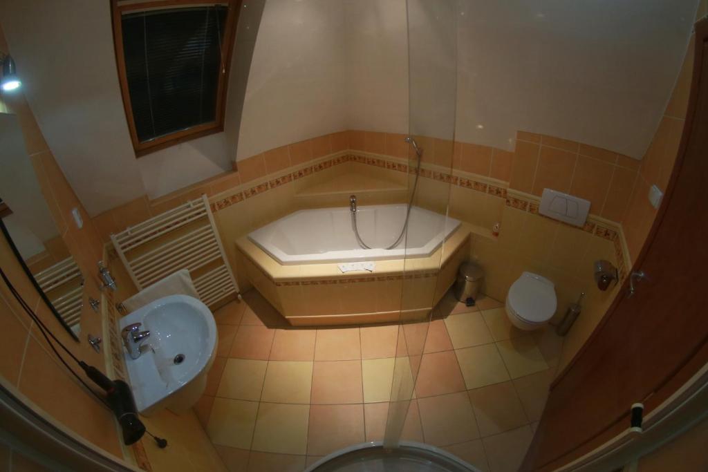 Penzion Le Monde Hotel Бардеев Екстериор снимка